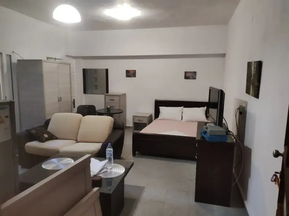 Lovely 1-bed House in Timbaki