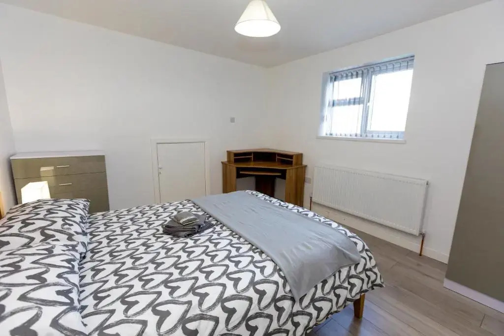 Comfortable stay in Shirley, Solihull - Room-2