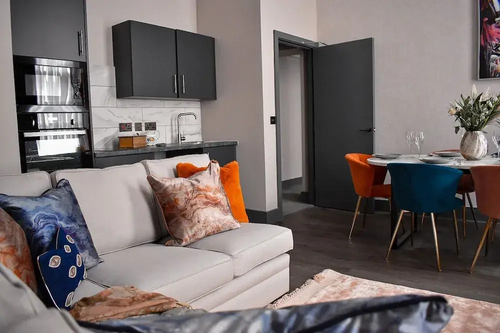 EPIC Duke Street Townhouse, City Centre Apartments