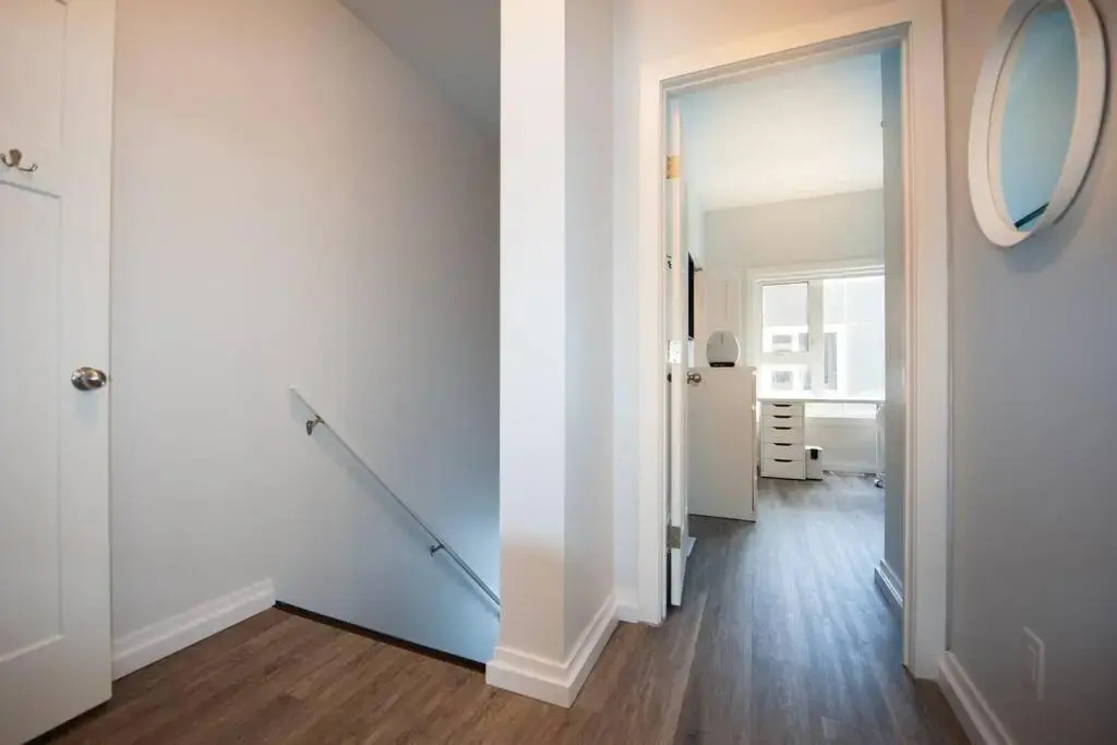 Upscale 2 bedroom Townhouse near Univ of Manitoba