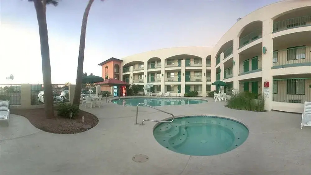 Quality Inn & Suites