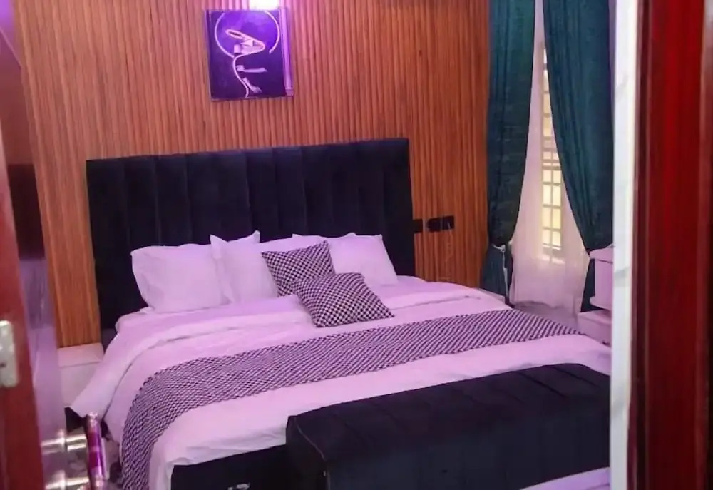 Size99 Apartment and Suites