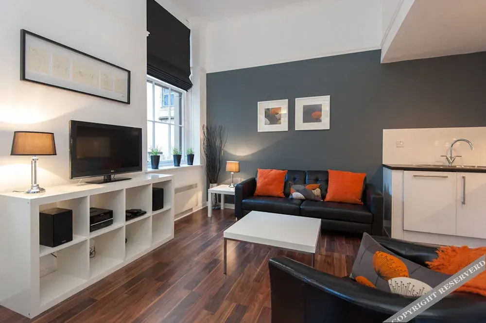 Chrysalis Apartment by Principal Apartments