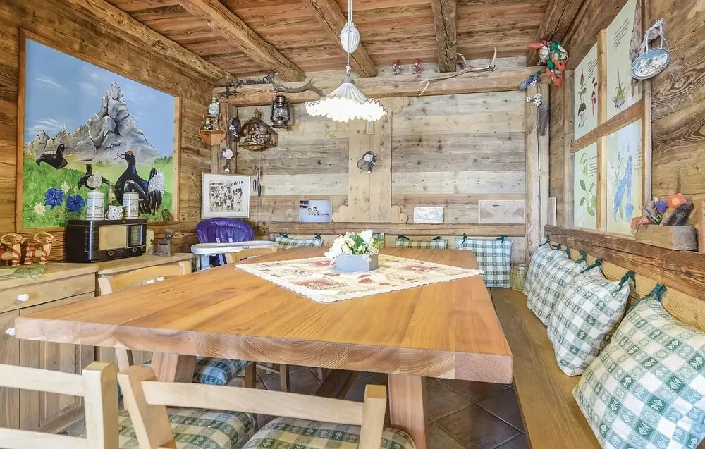 Lovely Home In Lamonbl With Wifi