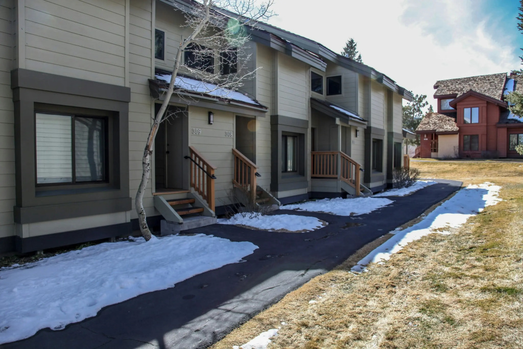 Snowcreek II #308 Condo