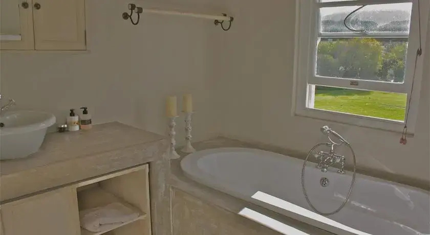 Broadacres Cottage
