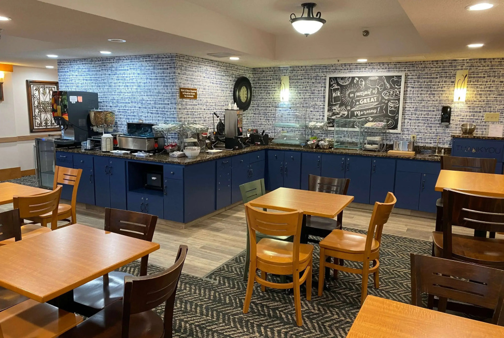 AmericInn by Wyndham Chanhassen