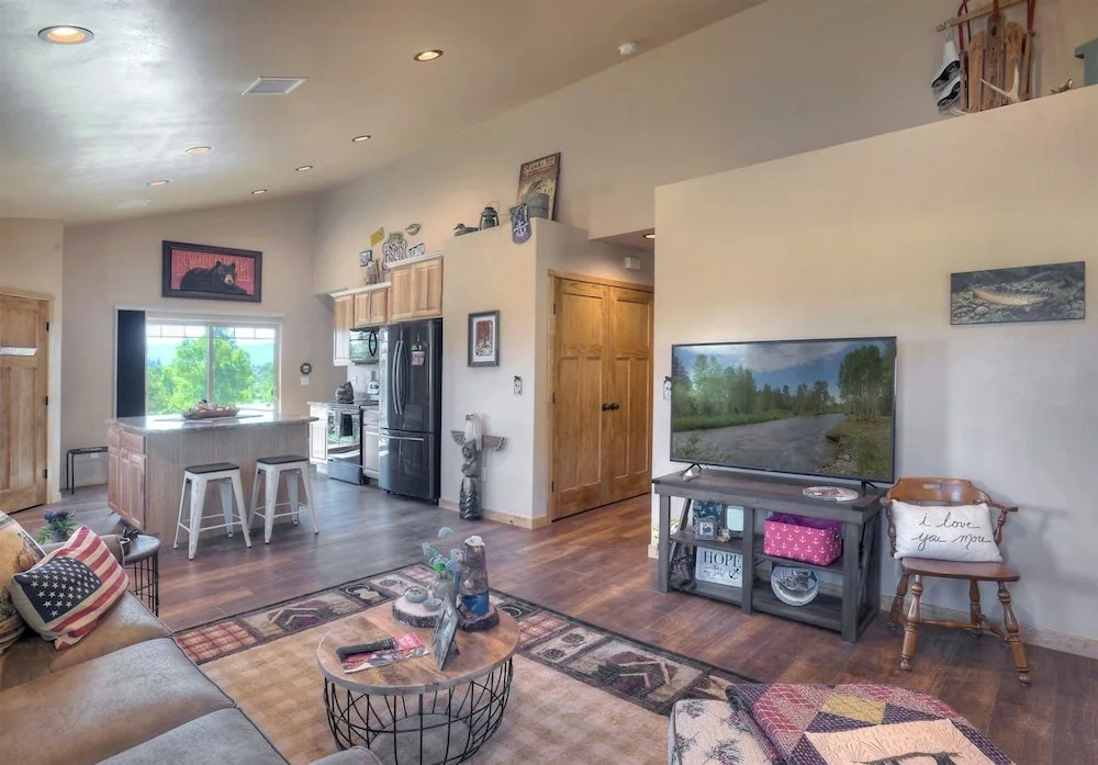 Pine River Cabin