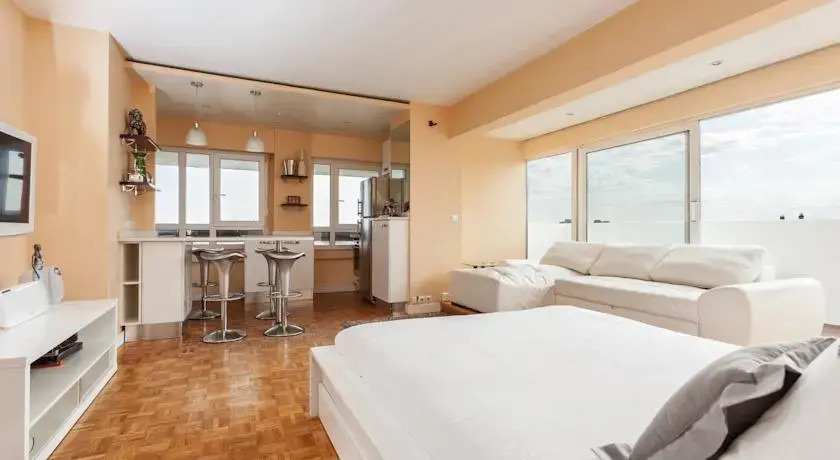 Apartment with View on the City