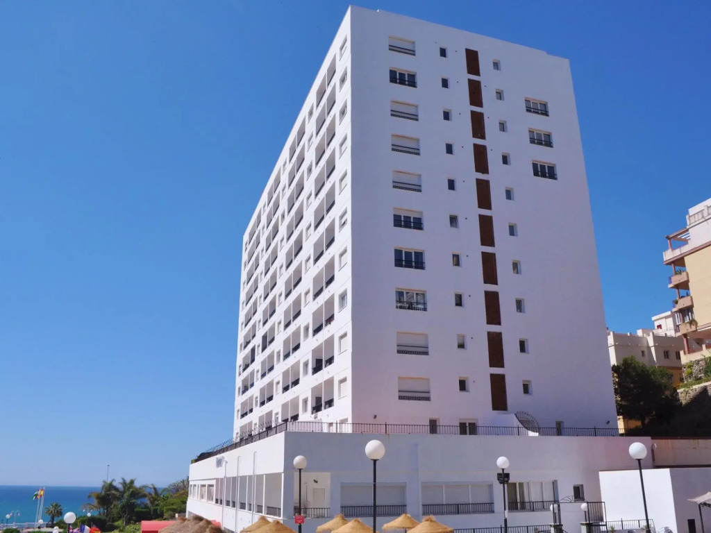 Pleasant apartment in Benalmadena near Playa Beach