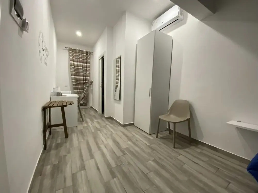 IN CENTRO ROOMS Vicino Cefalù SELF-CHEK-IN