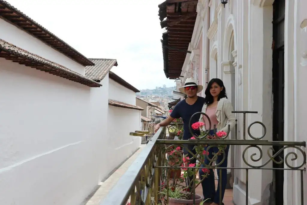 Friends Hotel & Rooftop - Historic Center & Museums