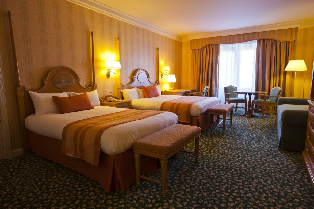 Disneyland® Hotel
