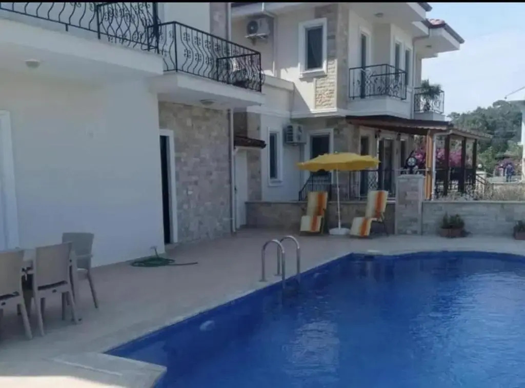 Stylish Ground Floor 3-bed Apartment in Dalyan