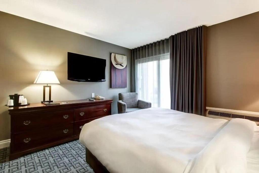 Waterloo Inn Conference Hotel