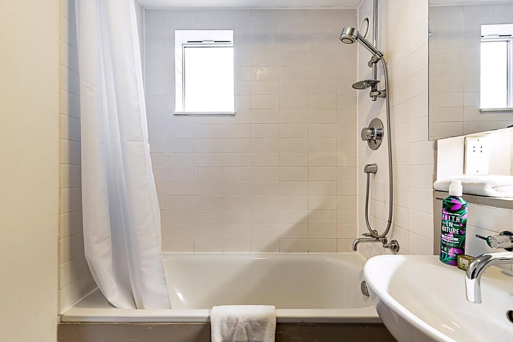 Stylish Camden Flat Near Markets Tube