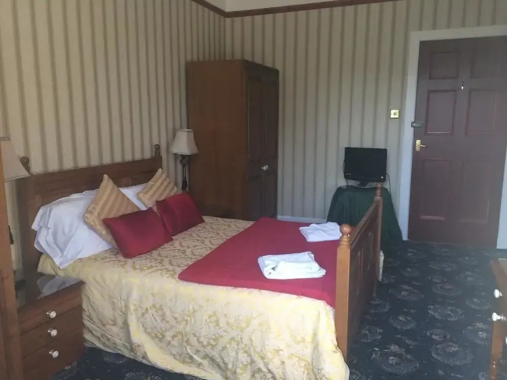 Broom Lodge