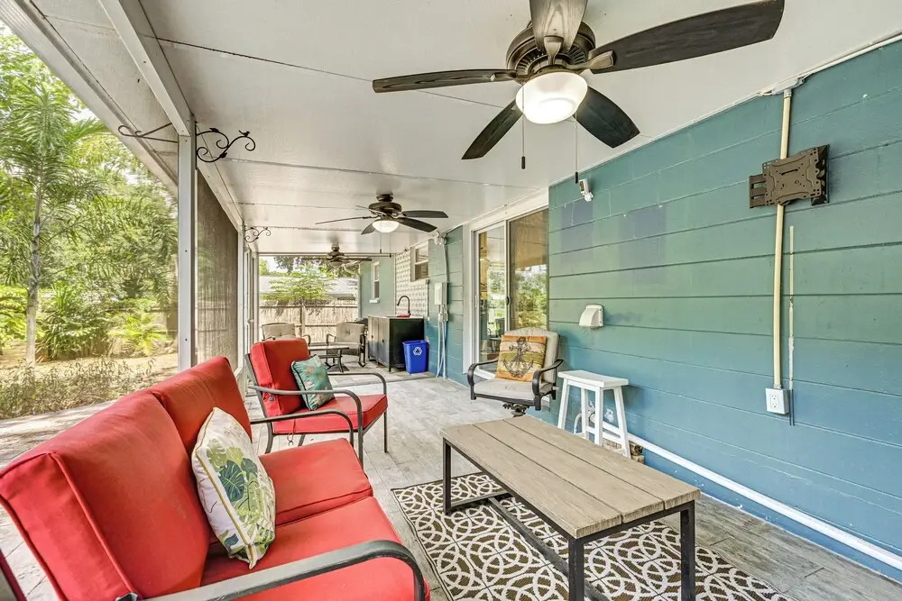 Home w/ Expansive Patio, 3 Mi to Busch Gardens!