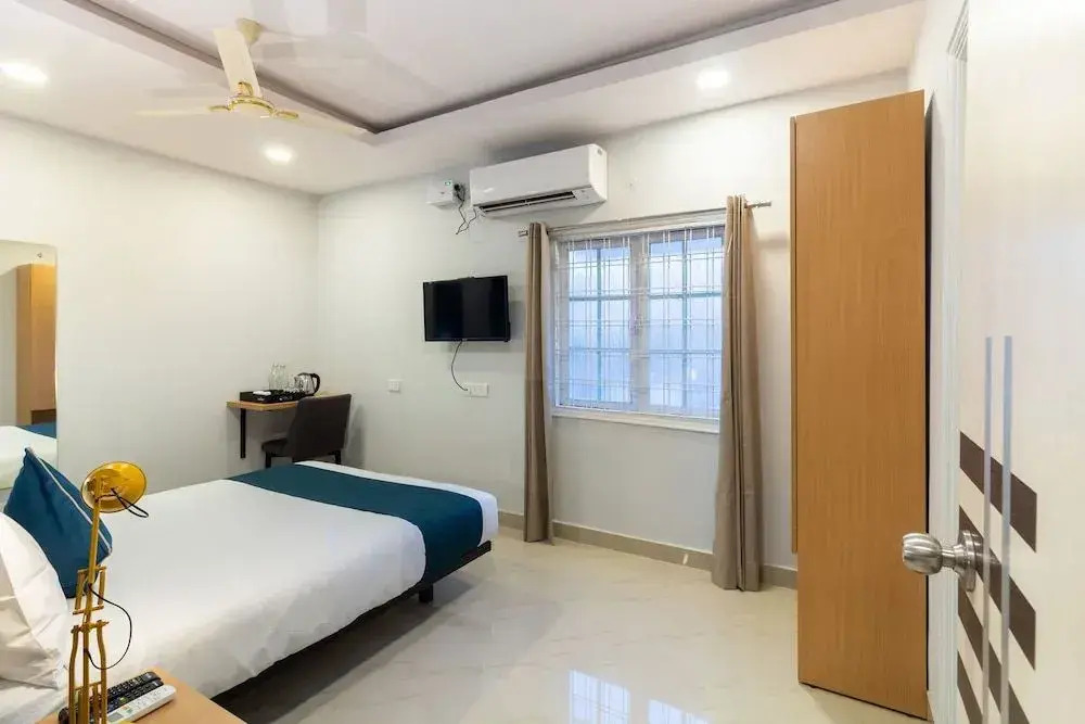 THE STROBE SILVERKEY HOTEL