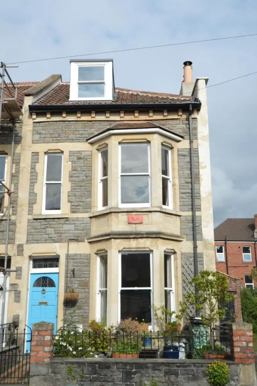Stunning Victorian Home With Private Garden