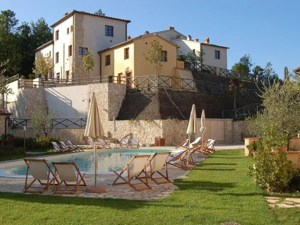 Apartment In Romantic Tuscan Village