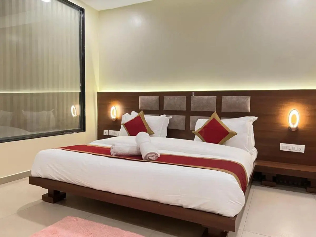 The White Orchid Dalhousie