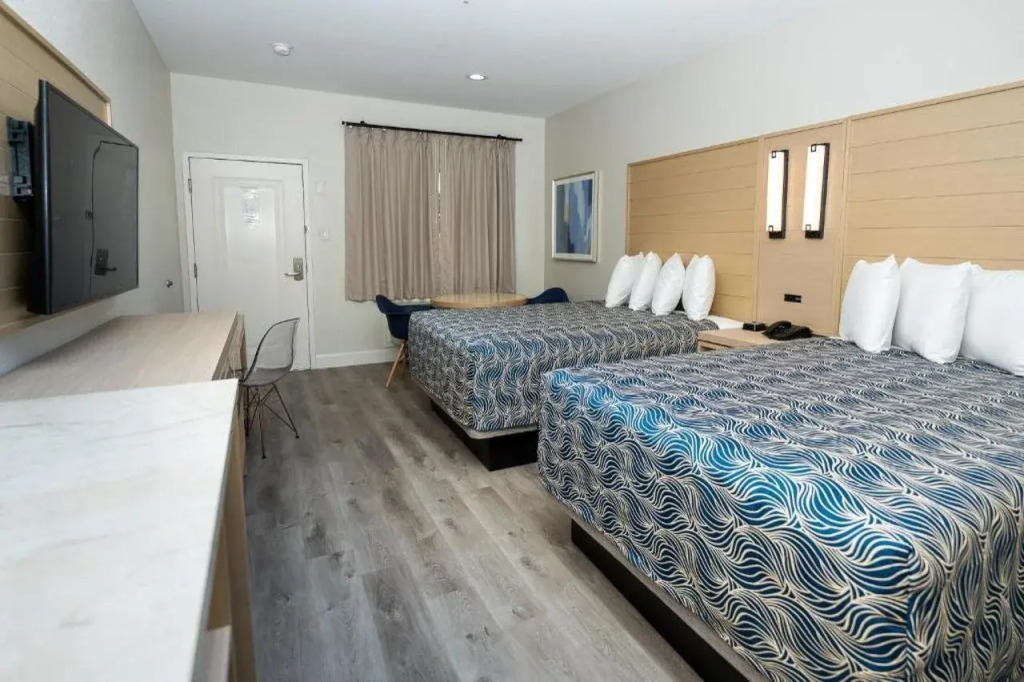 Palace Inn IAH Houston Bush Intercontinental Airport