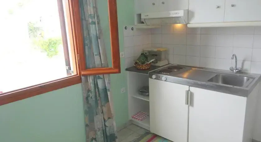Kamakaris Rooms