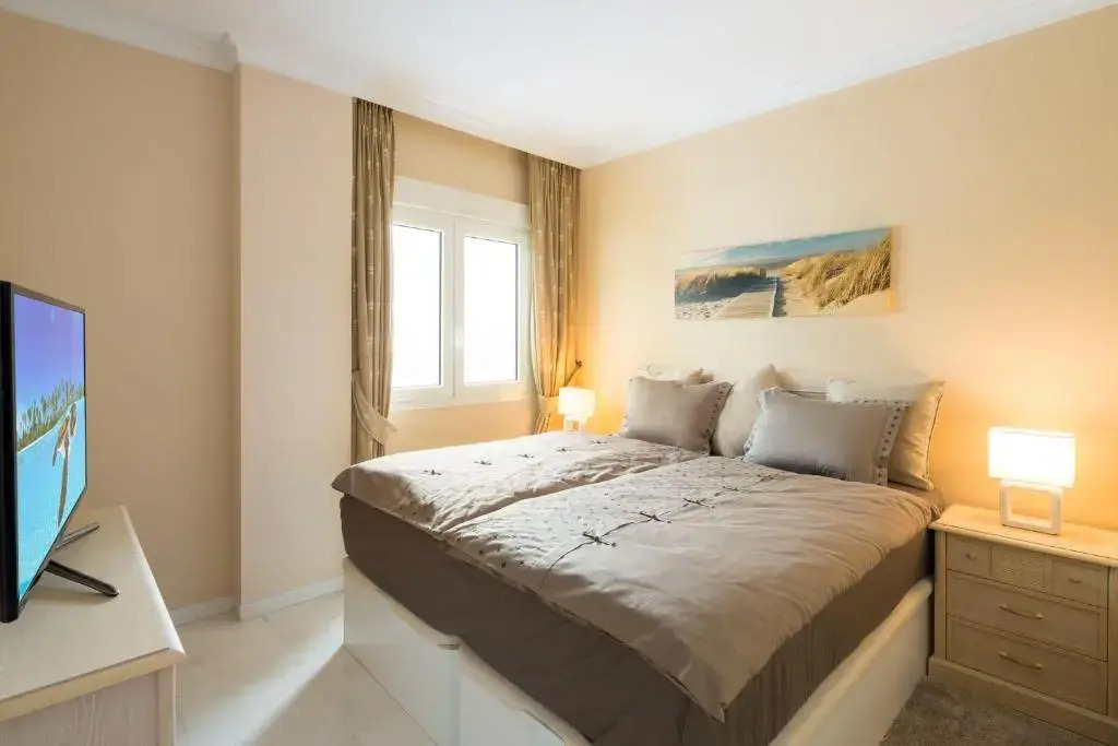 Luxury 5* 3 beds apartment in Playas del Duque, Puerto Banus Marbella