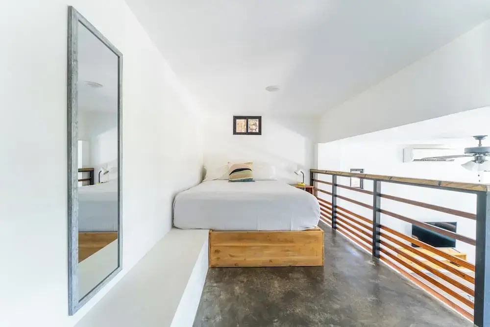 Ocean Apartments- Walk to the beach