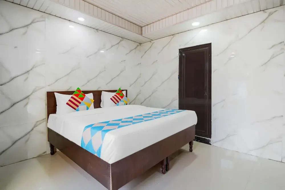 OYO Home 41357 Cozy Stay NSIT Delhi Dwarka