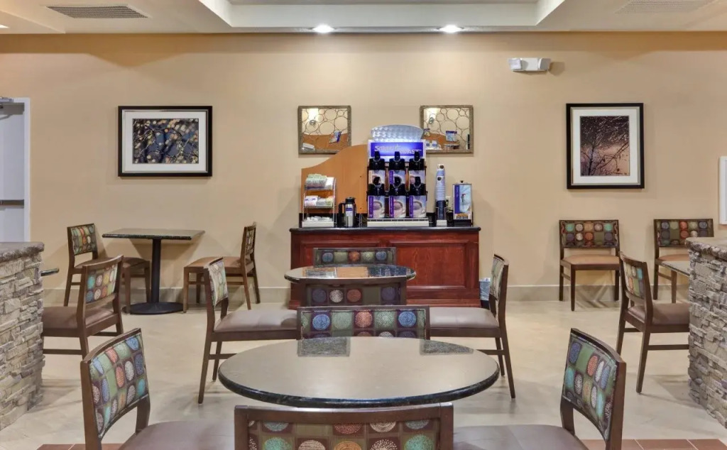 Holiday Inn Express Hotels Grants - Milan by IHG