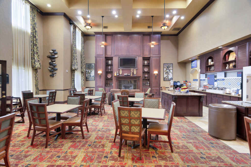Holiday Inn Express Hotel & Suites DFW West - Hurst by IHG