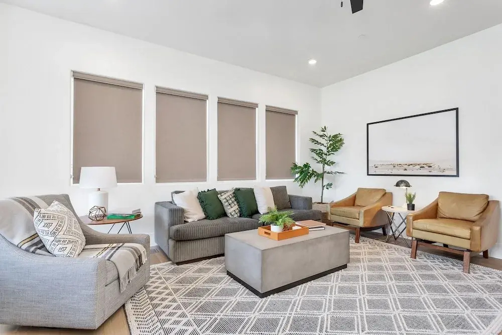 9 At Bloomington Country Club 3 Bedroom Apts