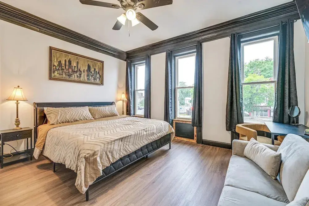 Apartment w/ Deck in Albany, Walk to Downtown!