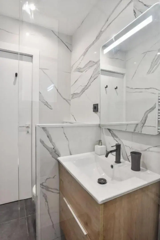 141-Suite Klein, townhouse style APT, Marais, Paris