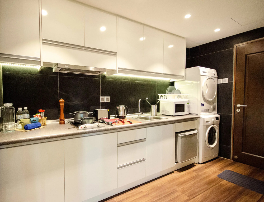 Crown Regency Serviced Suites