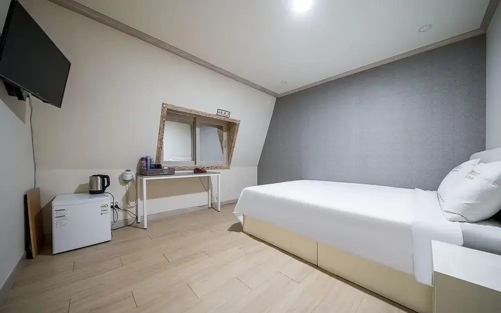 Yeosu Rainbow Self check-in Motel