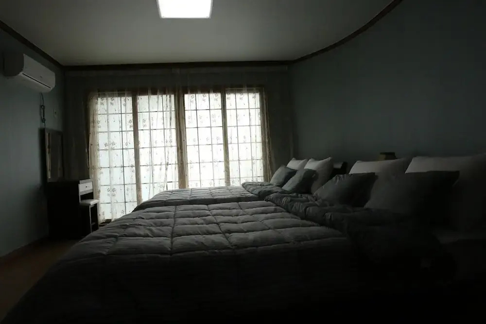 Starlight Ocean Pension