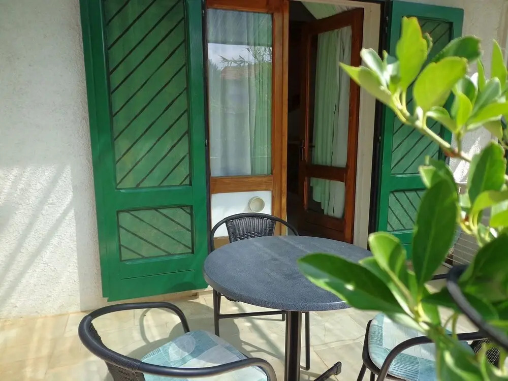 Brane - 150m From sea - SA3