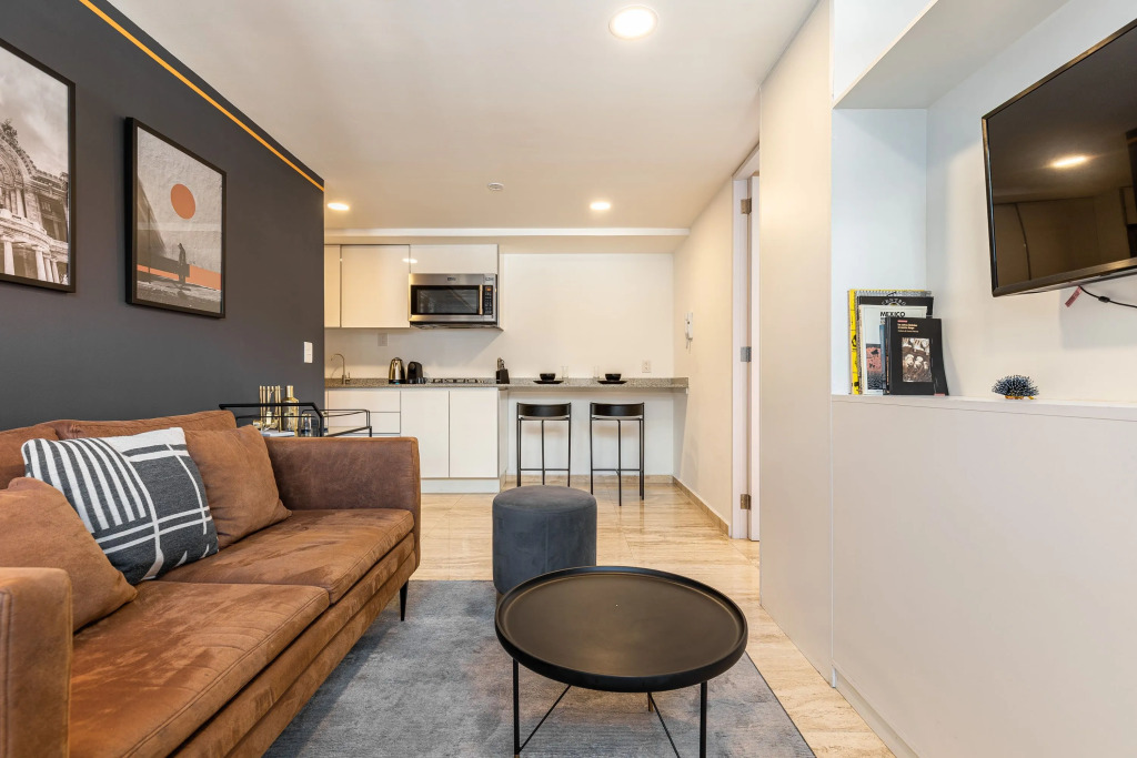 Casai Beautiful Studio w Balcony Near La Condesa