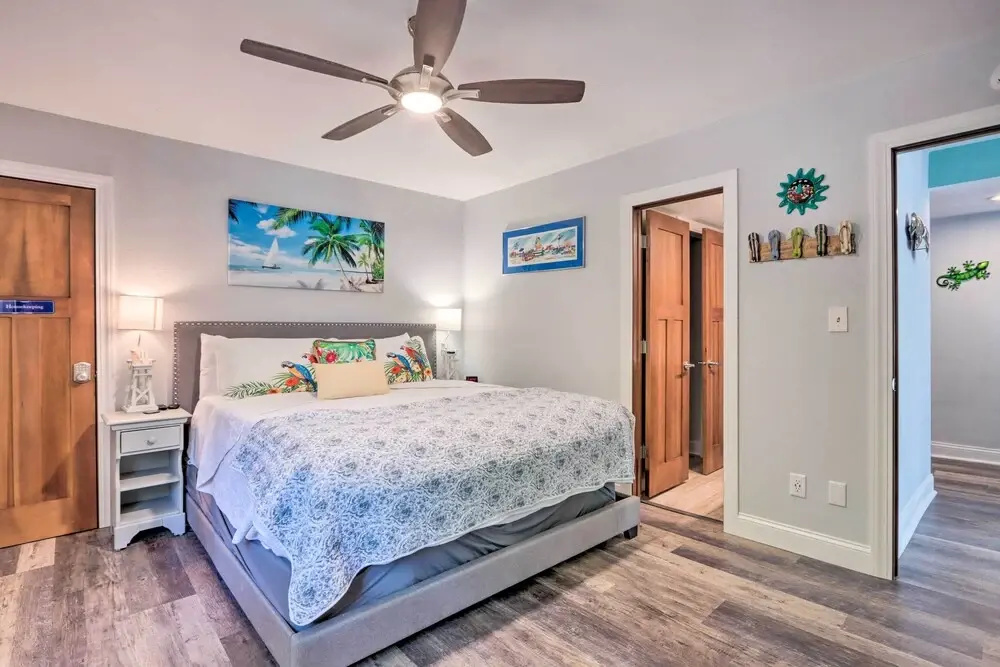 2 Mi to Margaritaville: Lake of the Ozarks Home!