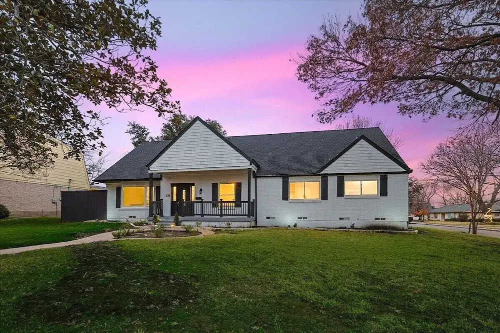 Upscale 6BR Home With Pool, Hot Tub & Game Room