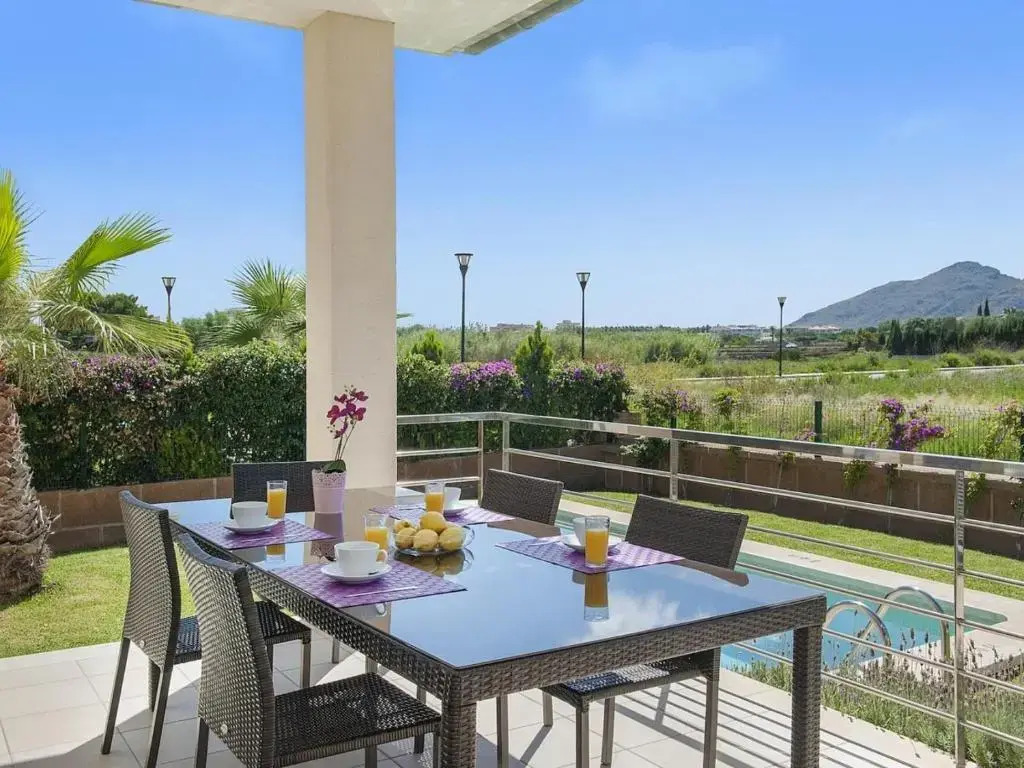 Villa marisa ii