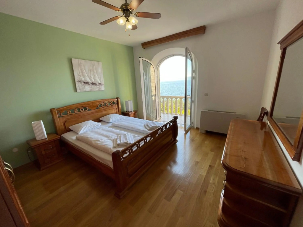 Miolin Beach House