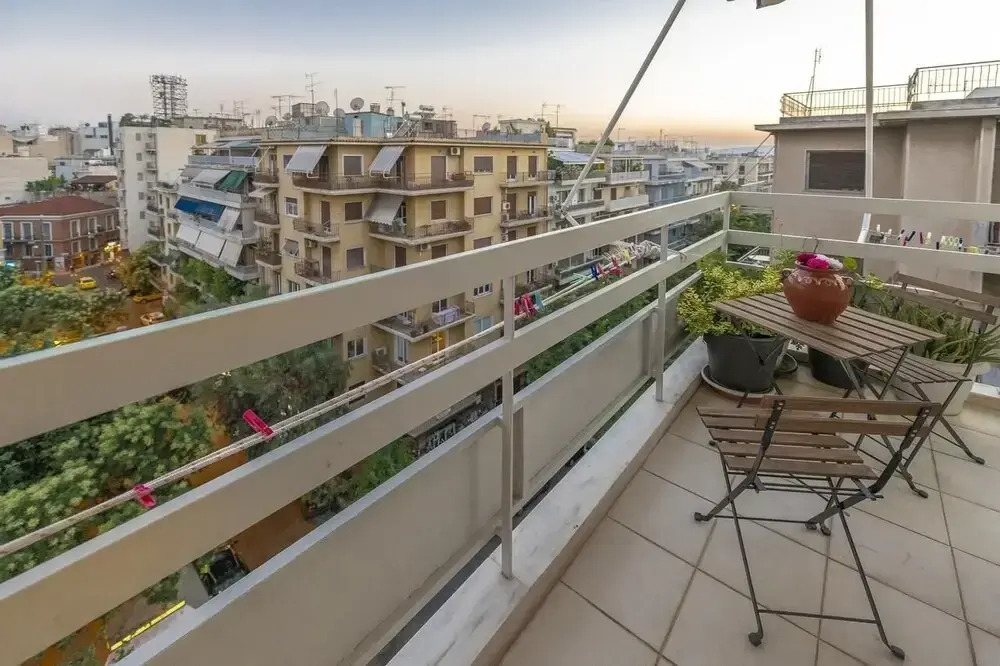 Stylish & cozy apt in Exarchia