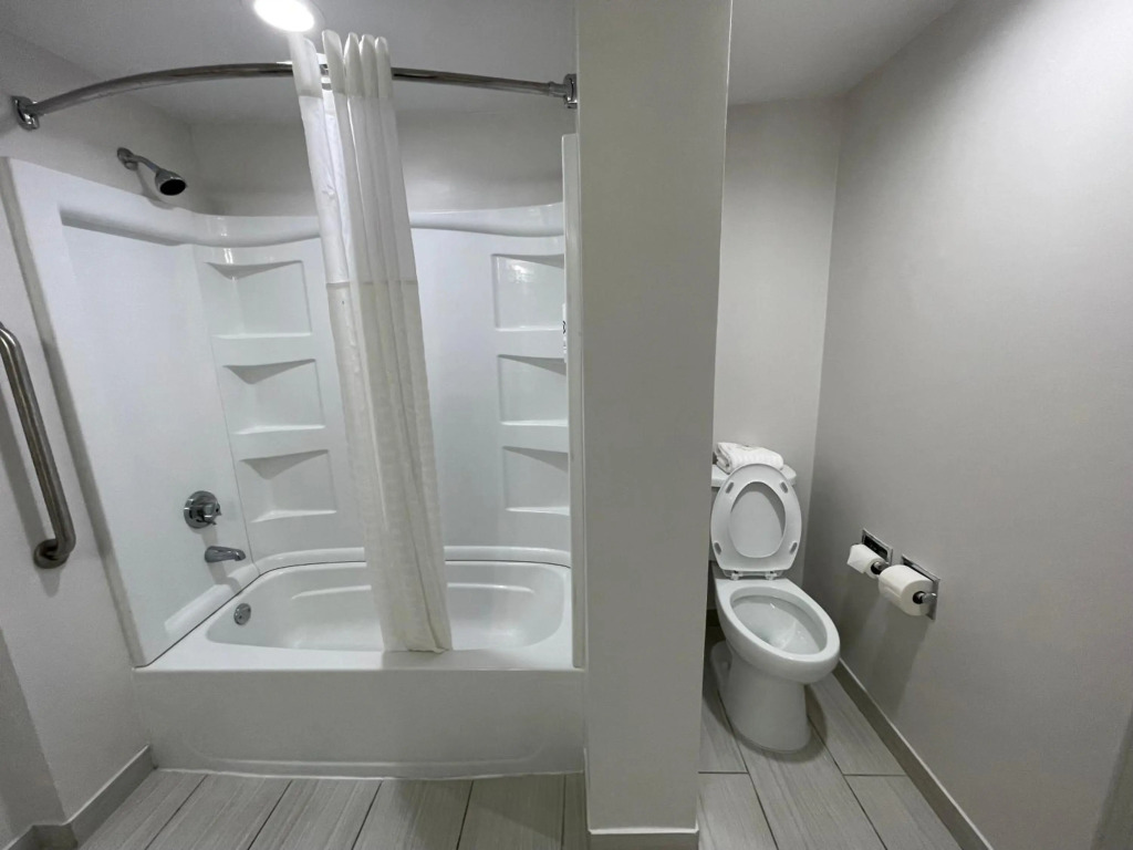 Comfort Inn & Suites Syracuse-Carrier Circle