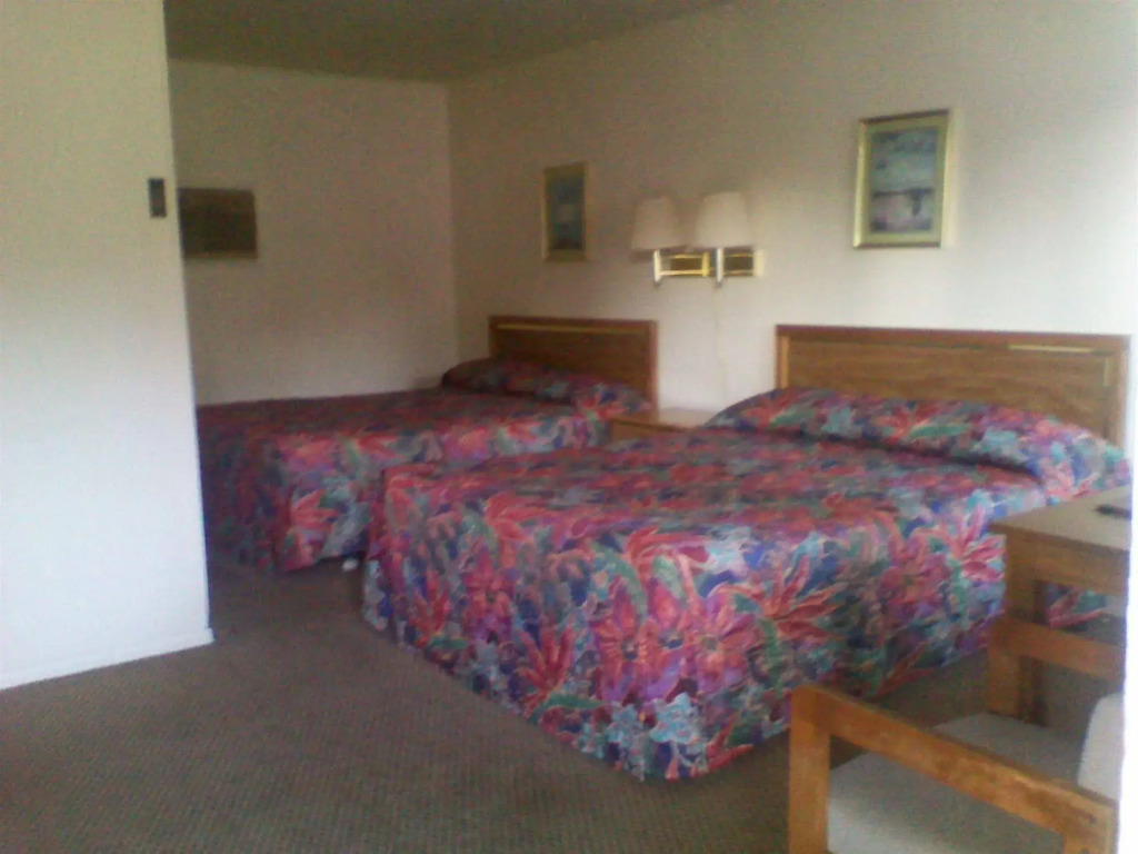 Capri Motel