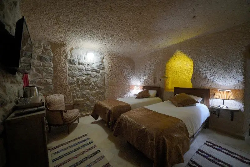 Takaev Cave House