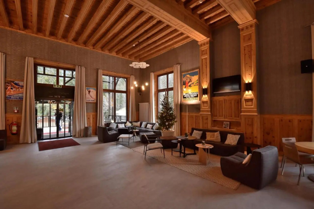 Villars Lodge